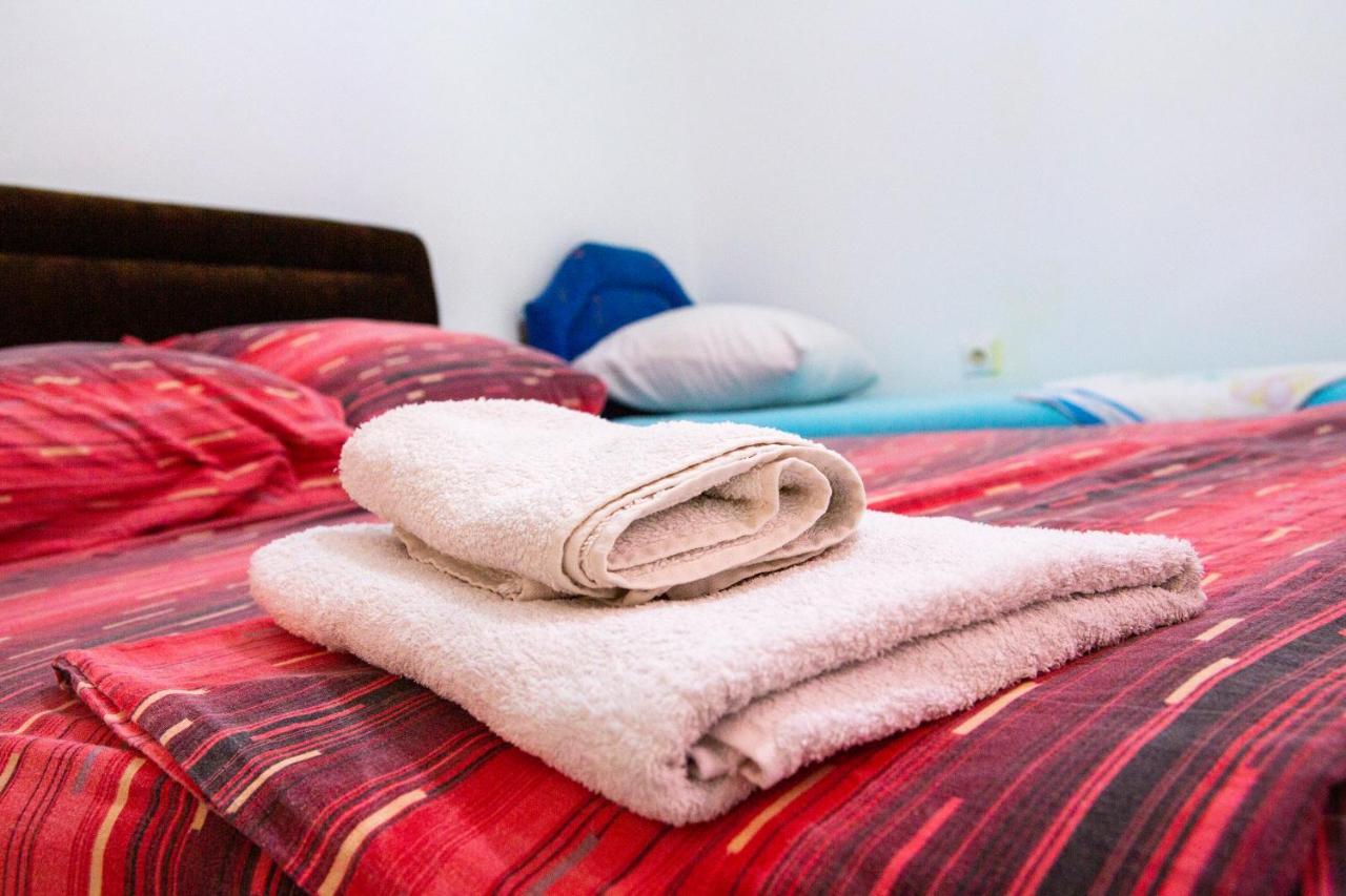 Family Apartments Vukcevic Чань Екстер'єр фото
