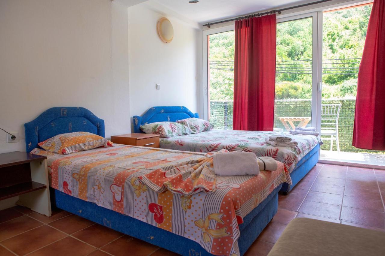 Family Apartments Vukcevic Чань Екстер'єр фото