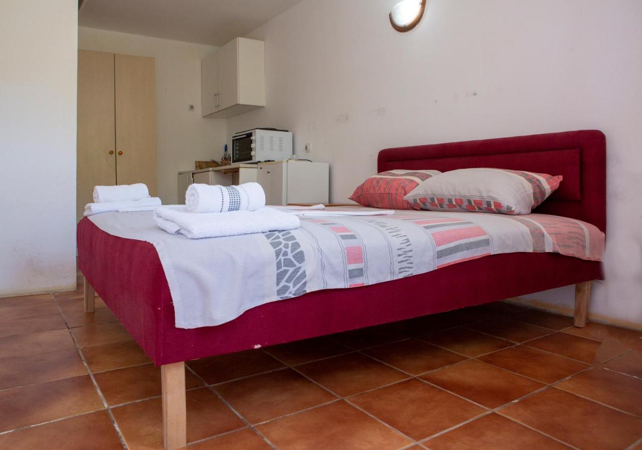 Family Apartments Vukcevic Чань Екстер'єр фото