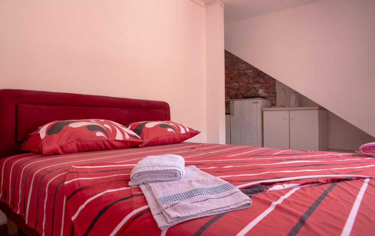 Family Apartments Vukcevic Чань Екстер'єр фото